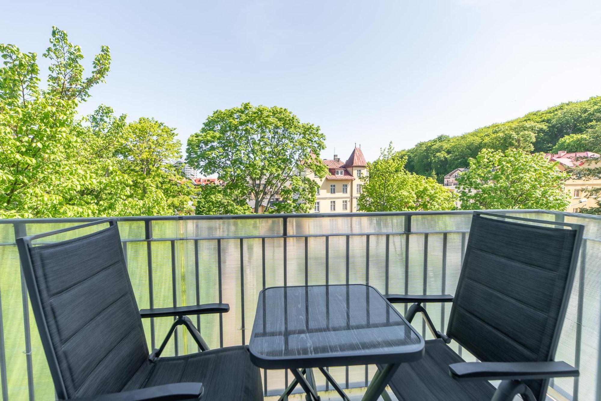 Seaside Breeze Stylish Apartment Balcony & Parking By Noclegi Renters Miedzyzdroje Luaran gambar